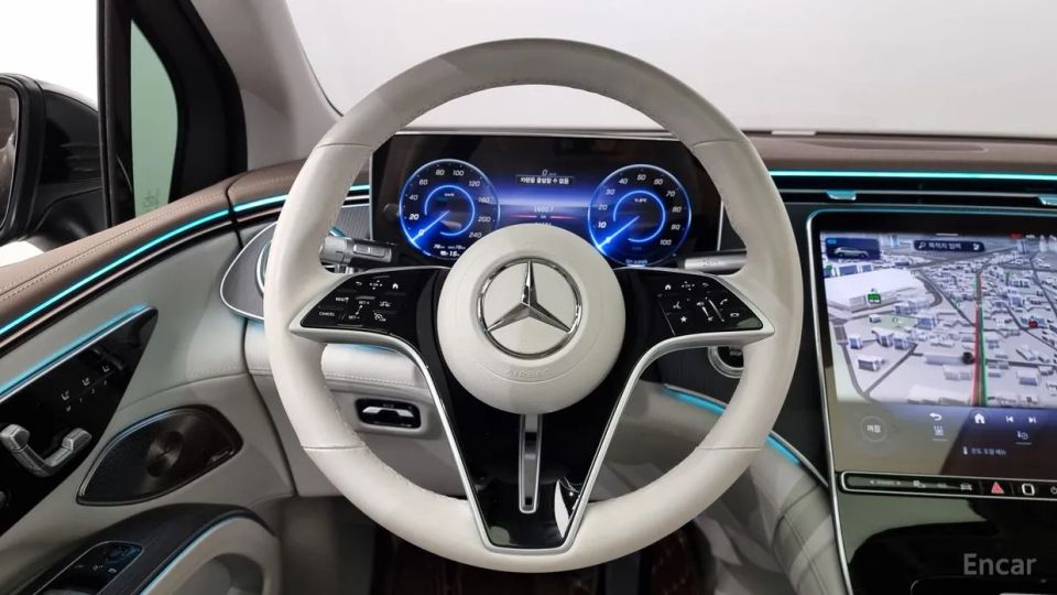 Mercedes-Benz EQS