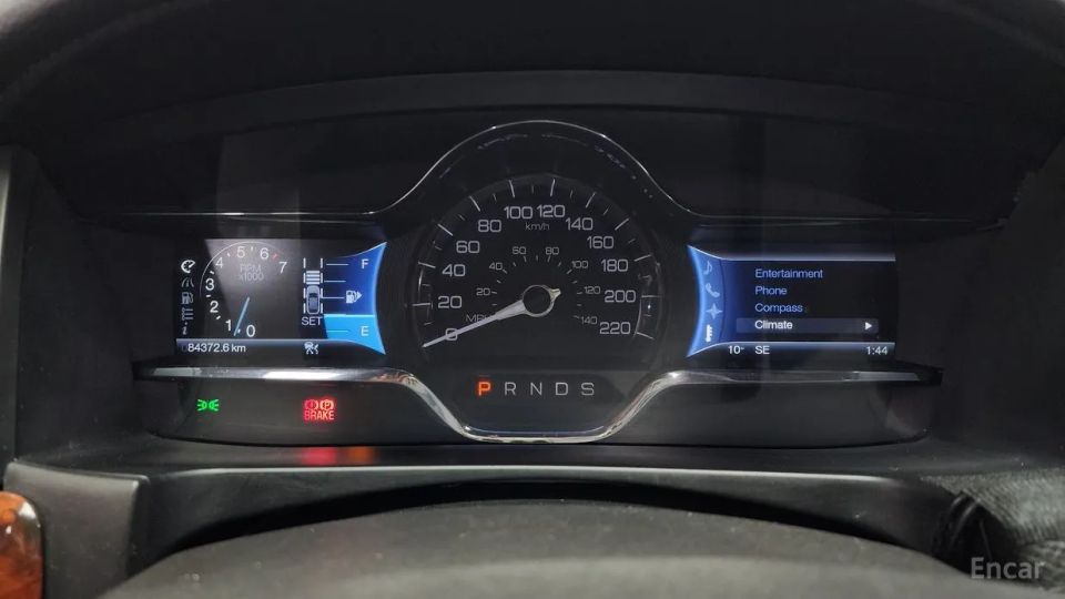 Lincoln MKS