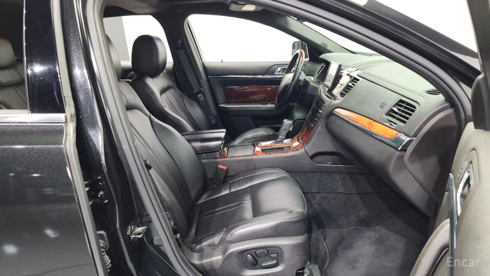 Lincoln MKS