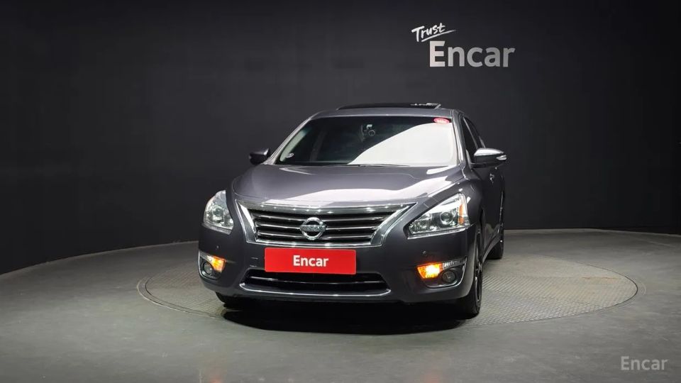 Nissan altima