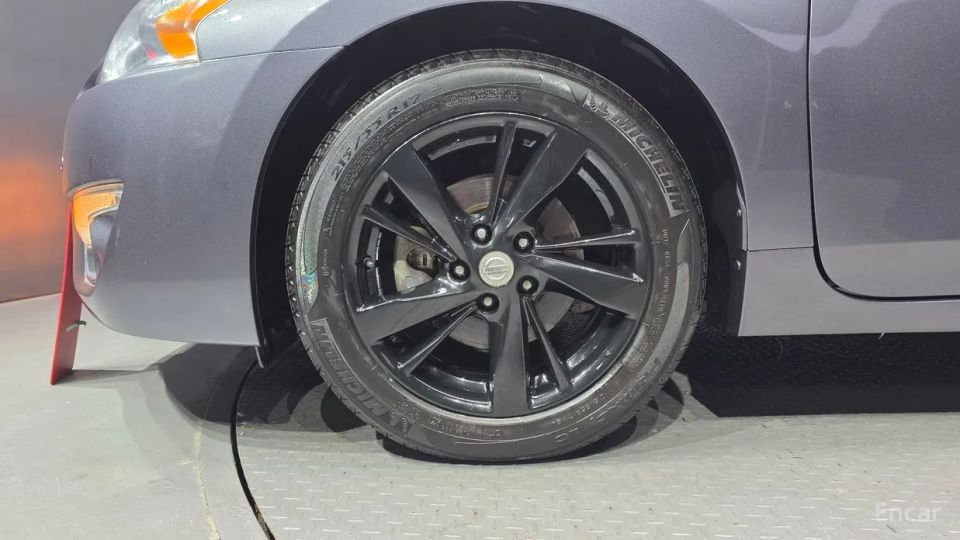 Nissan altima