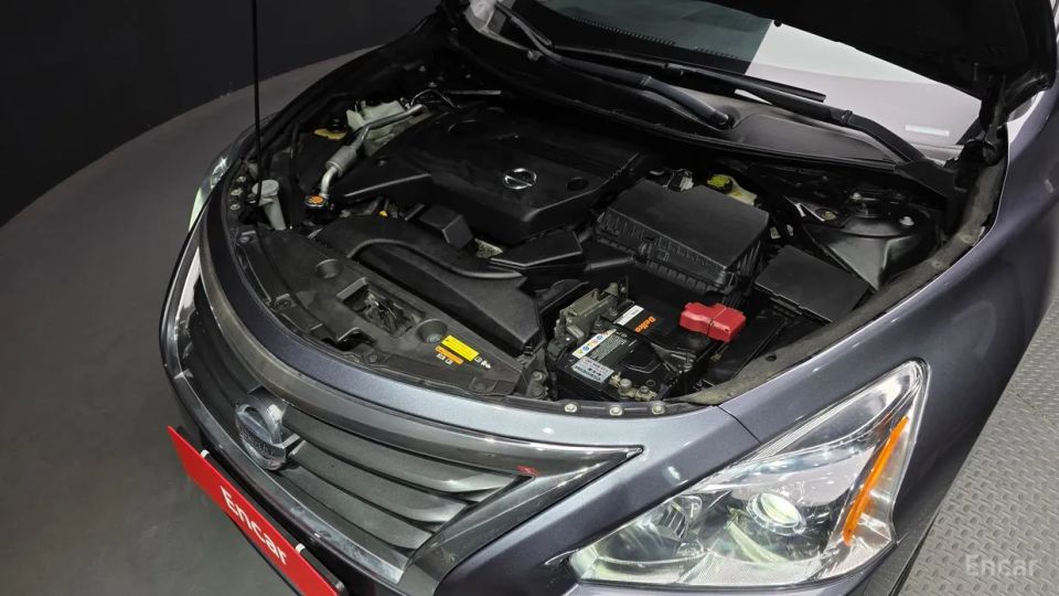 Nissan altima