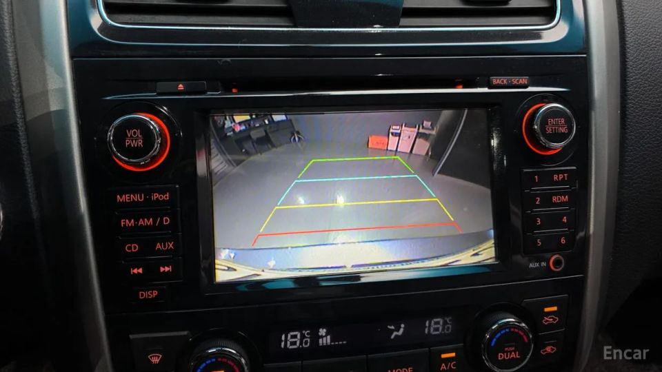 Nissan altima