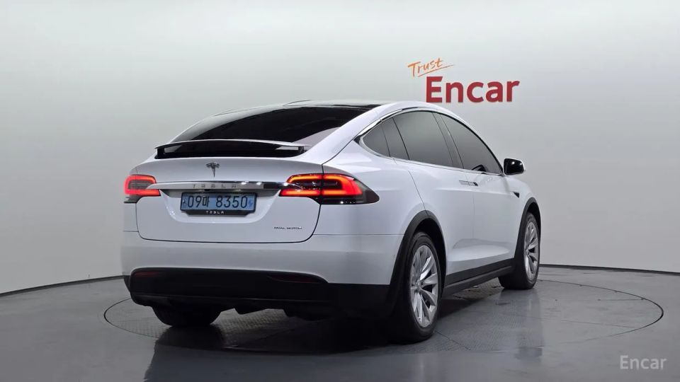 Tesla model-x