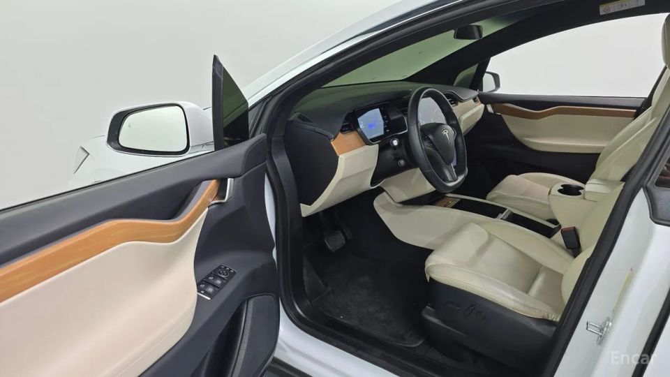 Tesla model-x