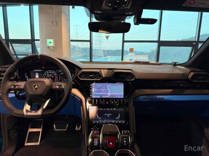 Lamborghini urus