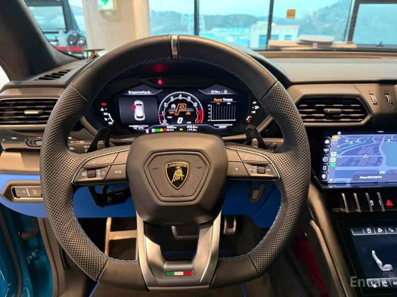 Lamborghini urus
