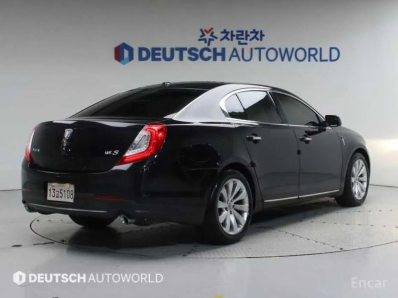 Lincoln MKS