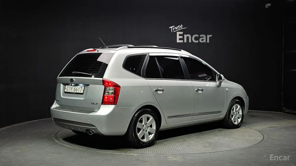 Kia Carens