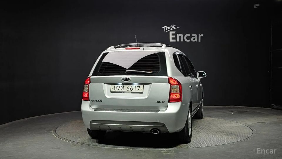 Kia Carens