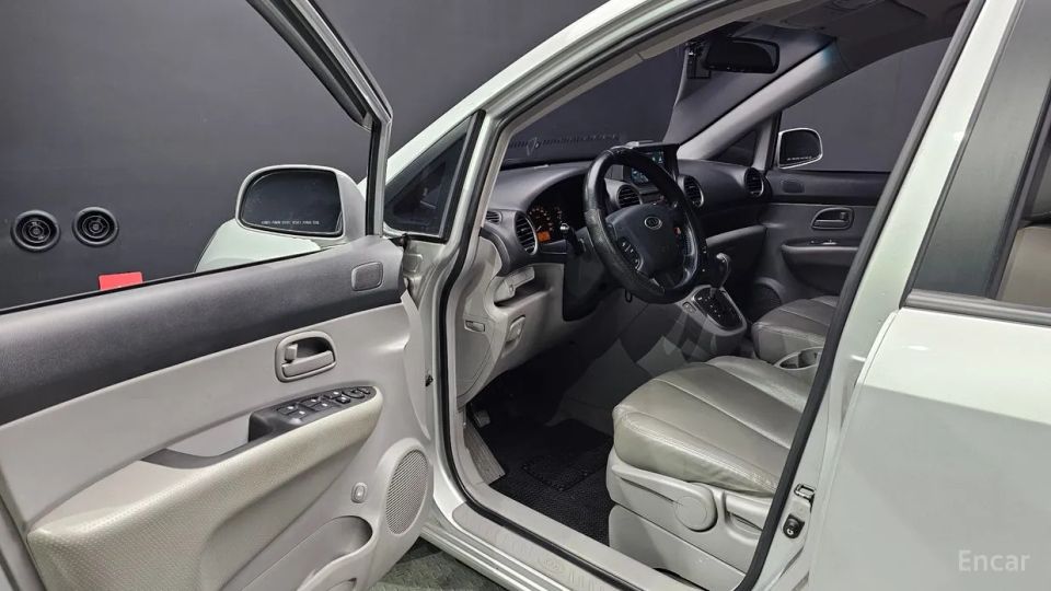Kia Carens