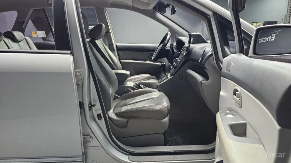 Kia Carens
