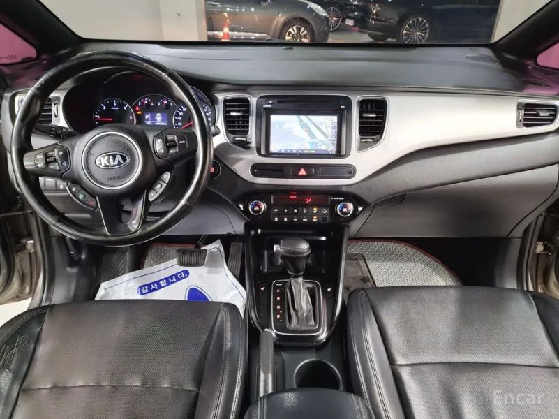 Kia Carens