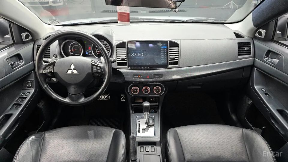 Mitsubishi Lancer