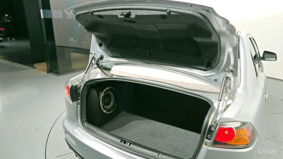 Mitsubishi Lancer
