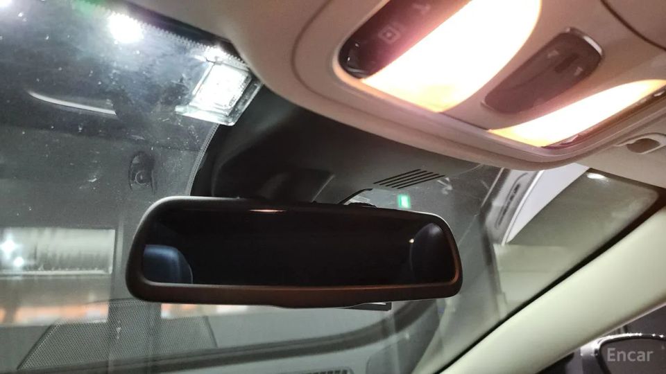 Chrysler 200