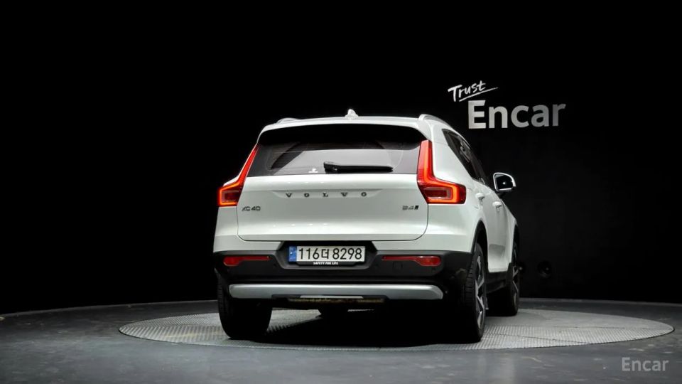 Volvo XC40