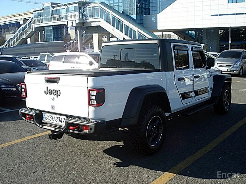 Jeep gladiator