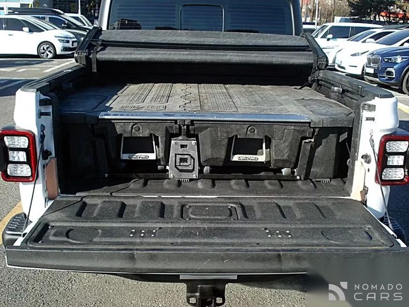 Jeep gladiator