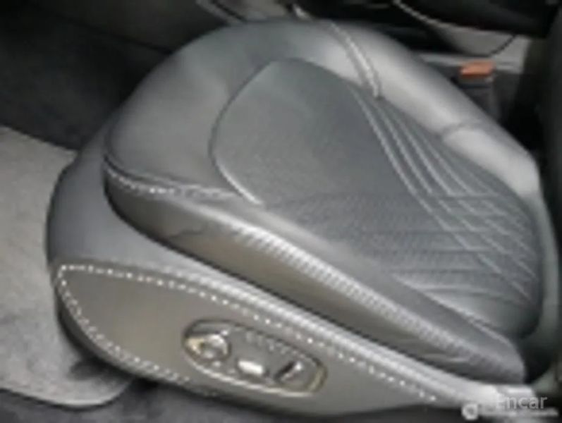 Astonmartin DBX
