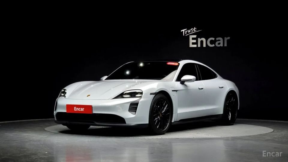 Porsche Taycan
