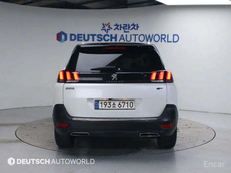 Peugeot 5008