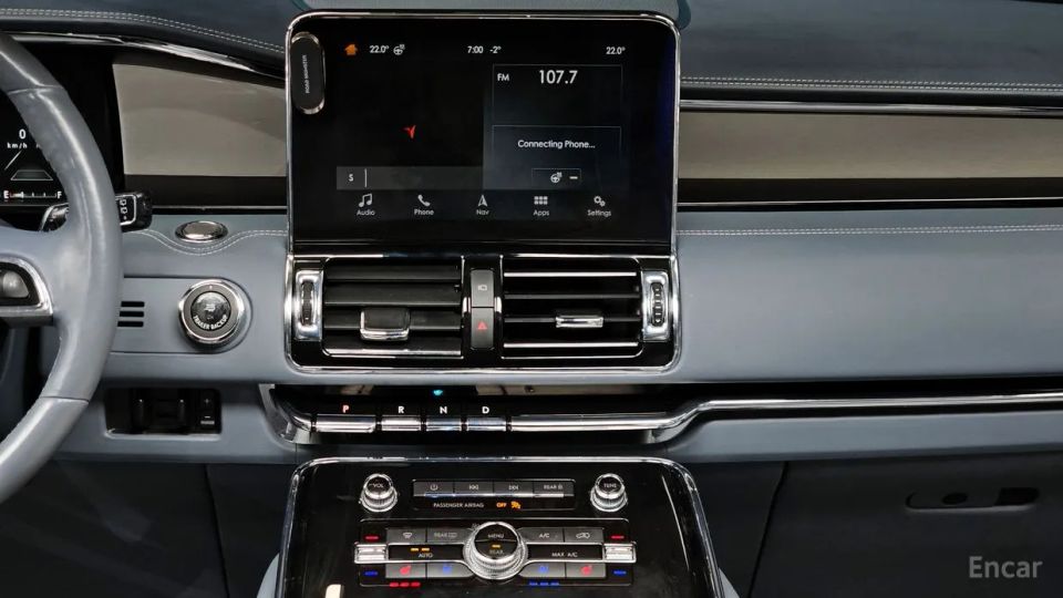 Lincoln Navigator