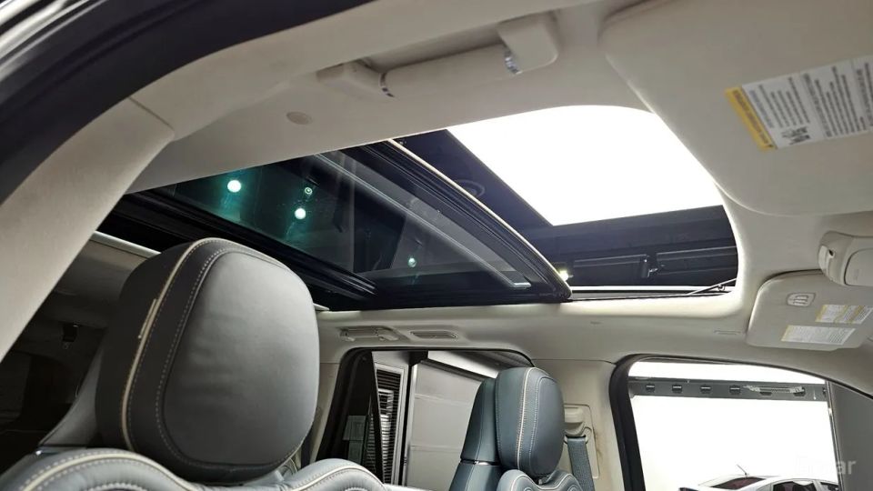 Lincoln Navigator