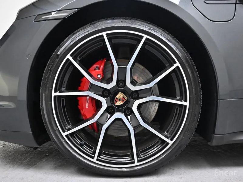 Porsche Taycan