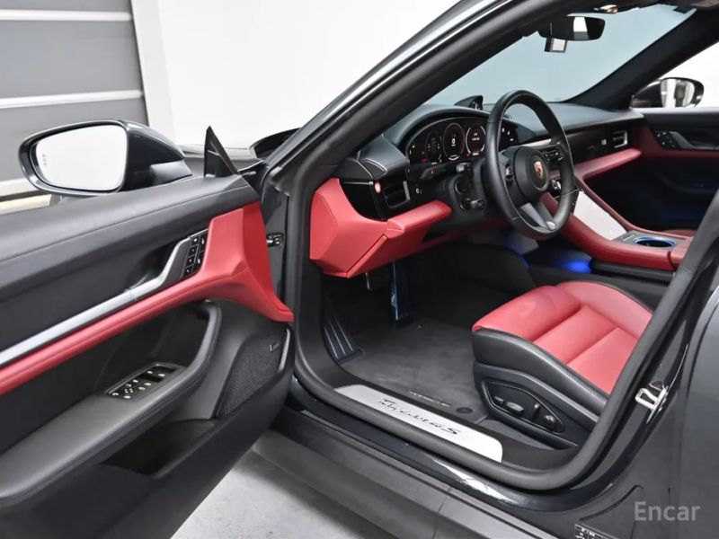 Porsche Taycan