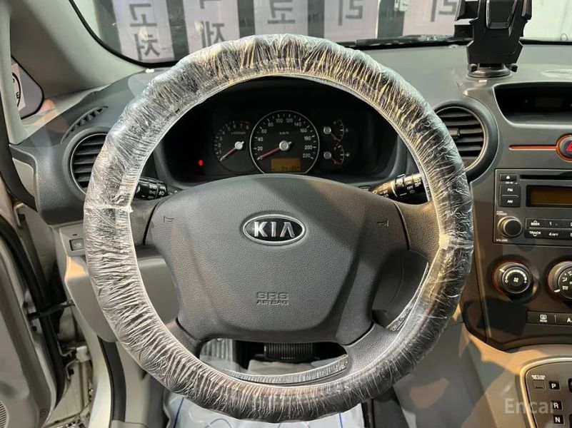 Kia Carens