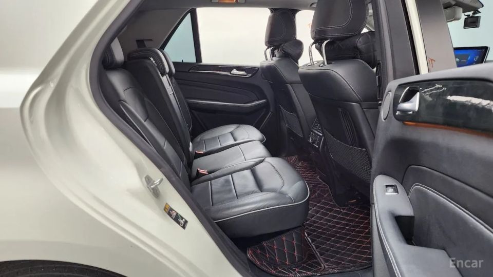 Mercedes-Benz M-class