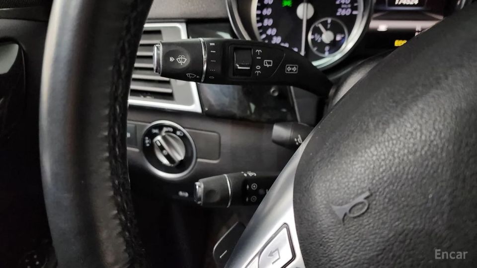 Mercedes-Benz M-class
