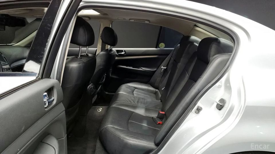 Infiniti G