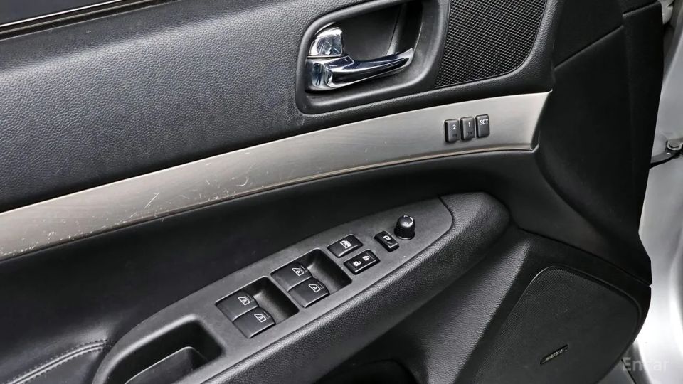 Infiniti G
