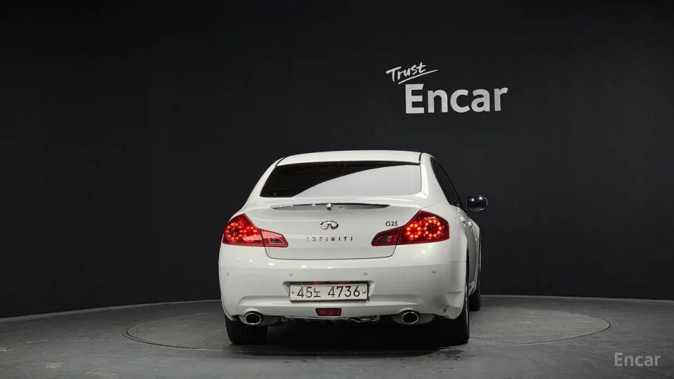 Infiniti G