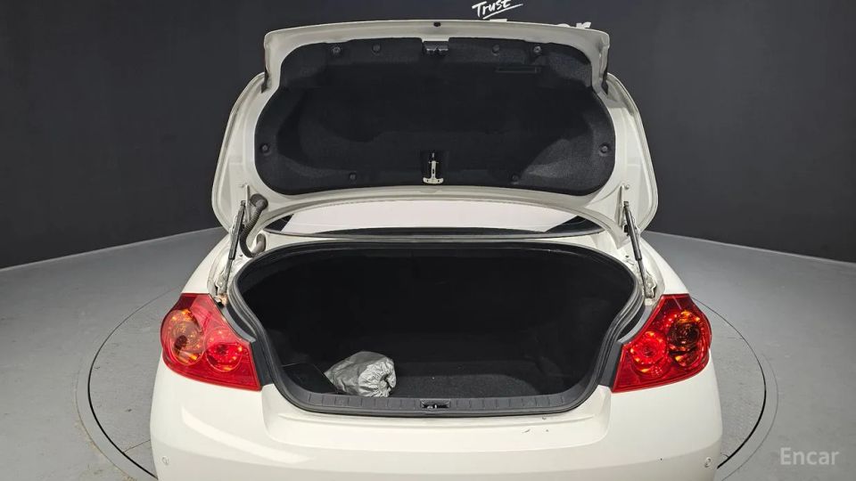 Infiniti G