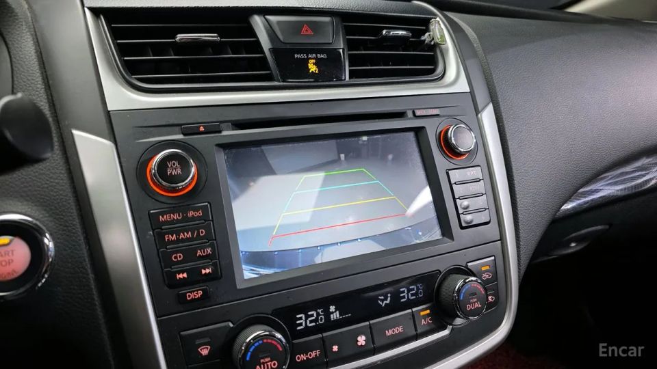 Nissan altima