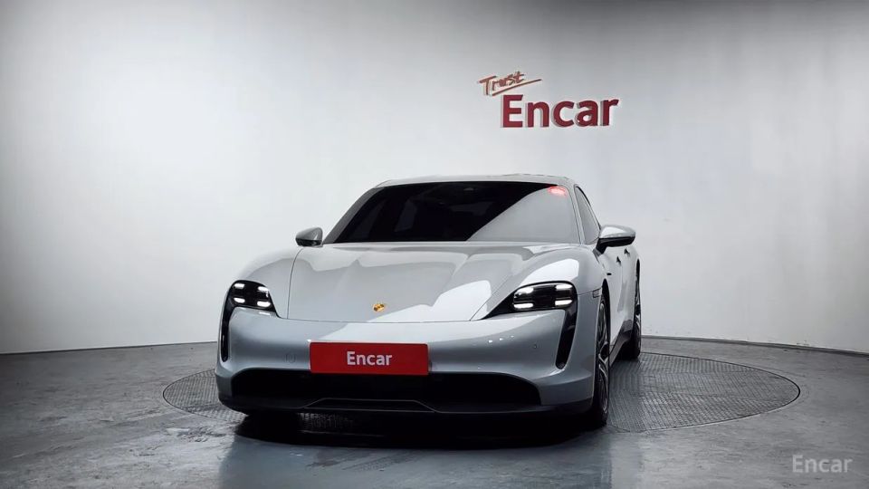 Porsche Taycan