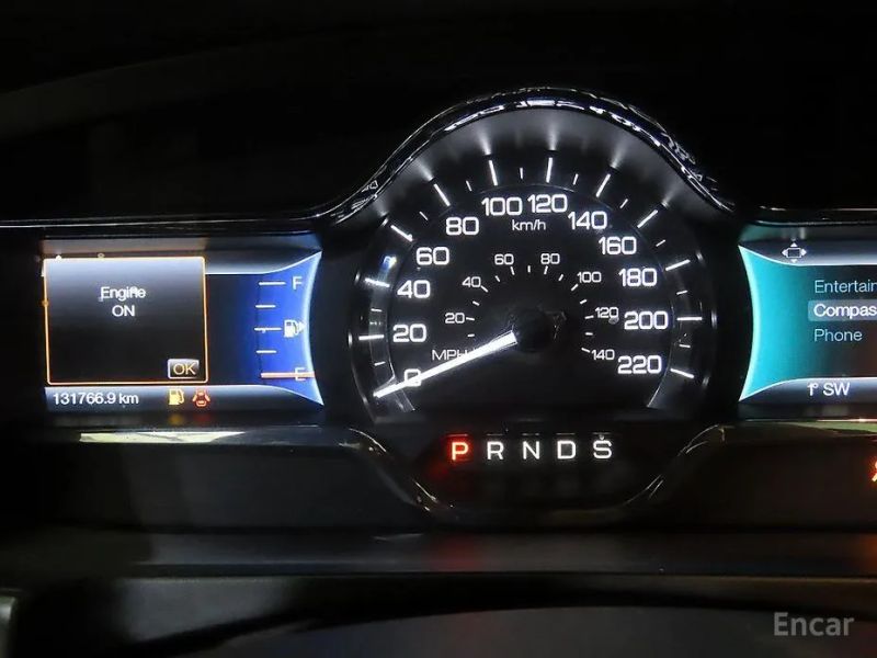 Lincoln MKS
