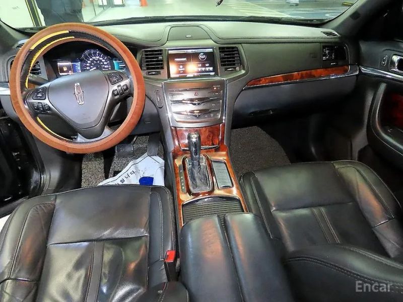 Lincoln MKS