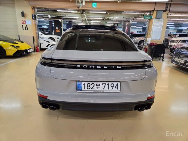 Porsche Panamera
