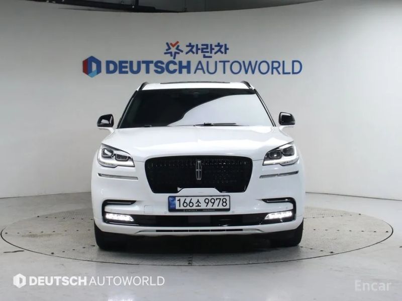 Lincoln Aviator