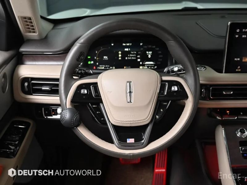 Lincoln Aviator