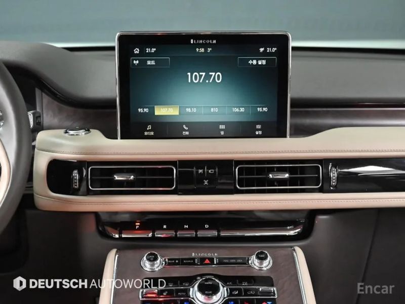 Lincoln Aviator