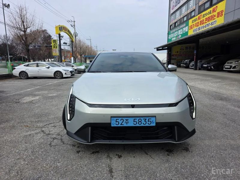 Kia EV4