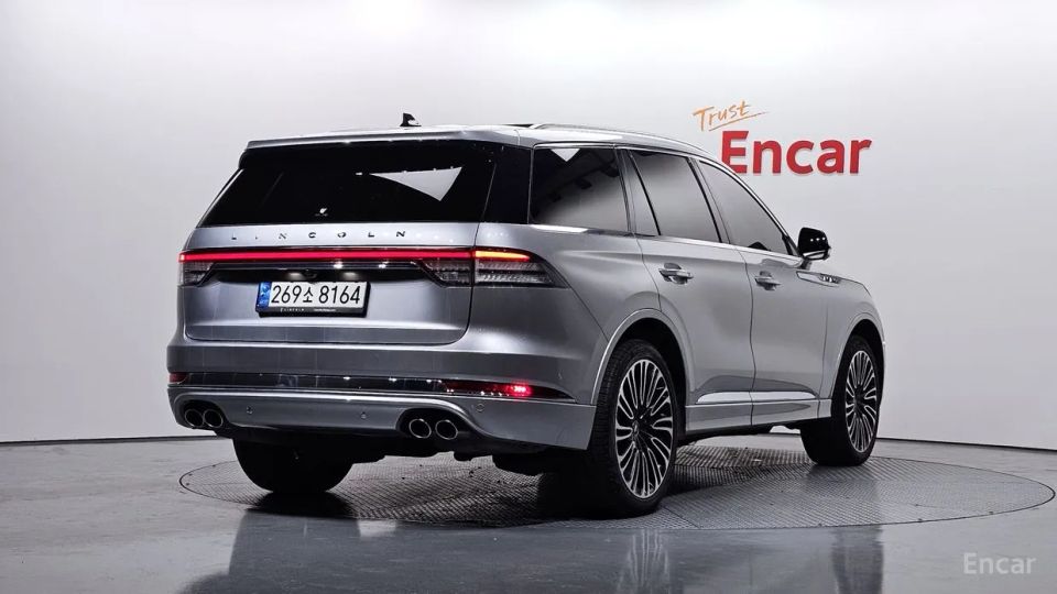 Lincoln Aviator