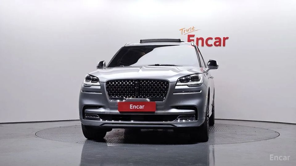 Lincoln Aviator