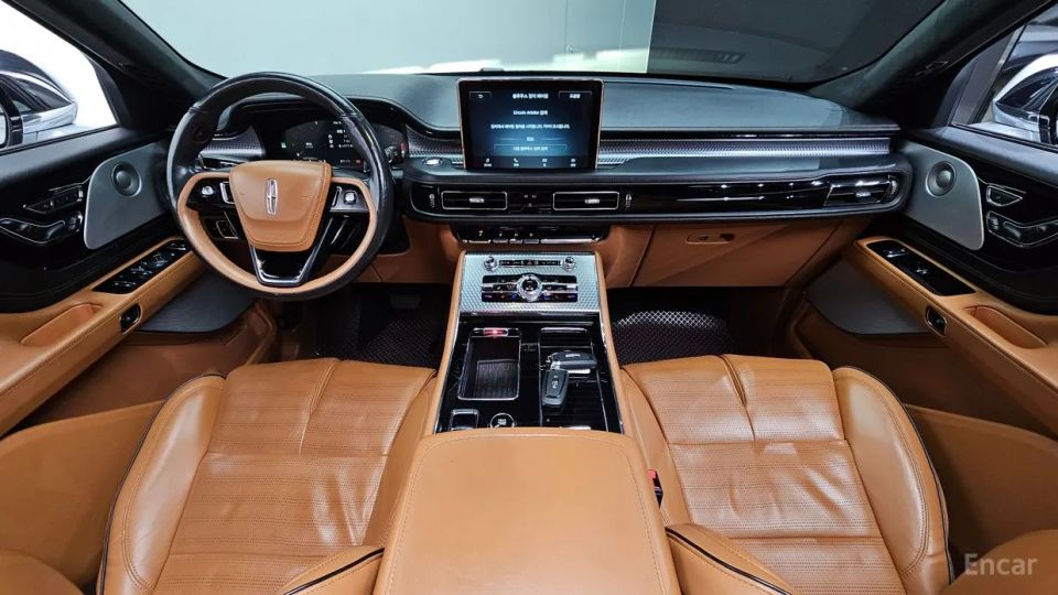 Lincoln Aviator