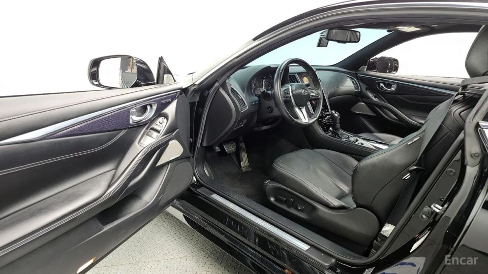 Infiniti Q60